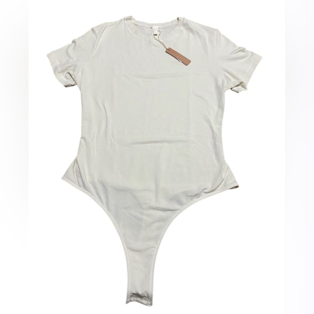 SKIMS Stretchy Cotton Jersey T-Shirt Bodysuit in Soot